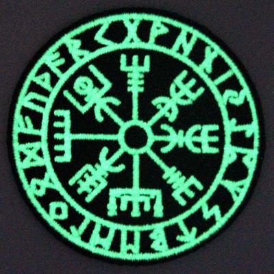 vegvisir wikinger kompass norse rune patch leuchtet im dunkeln
